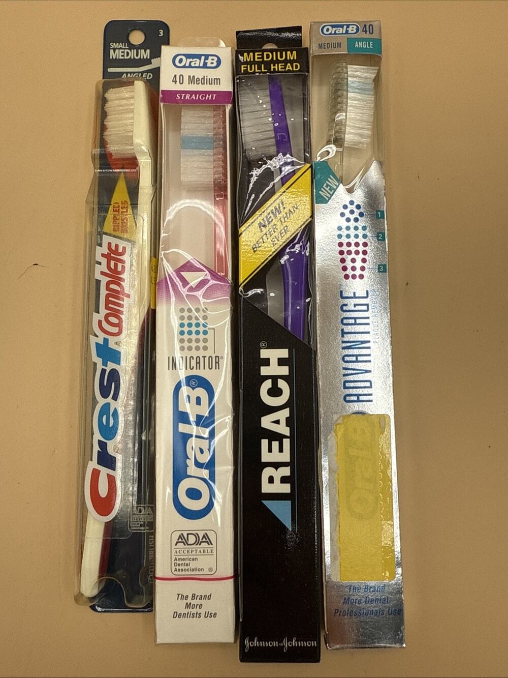 Lot VTG Toothbrushes Oral Advantage John’s Johnson Crest Medium Angel